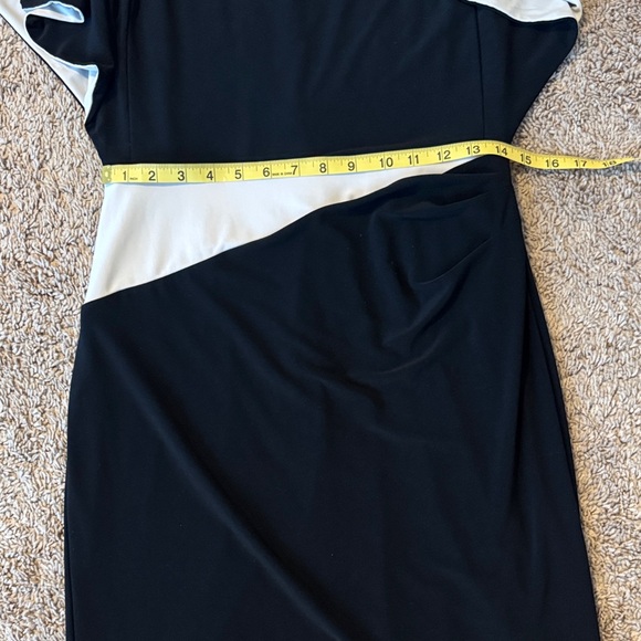 Ralph Lauren Black and Cream Asymmetrical Dress - Picture 4 of 7